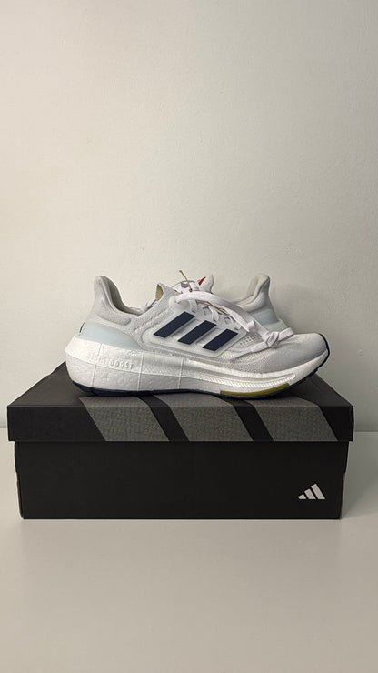 Tênis Adidas UltraBoost Light 23 - PRONTA ENTREGA