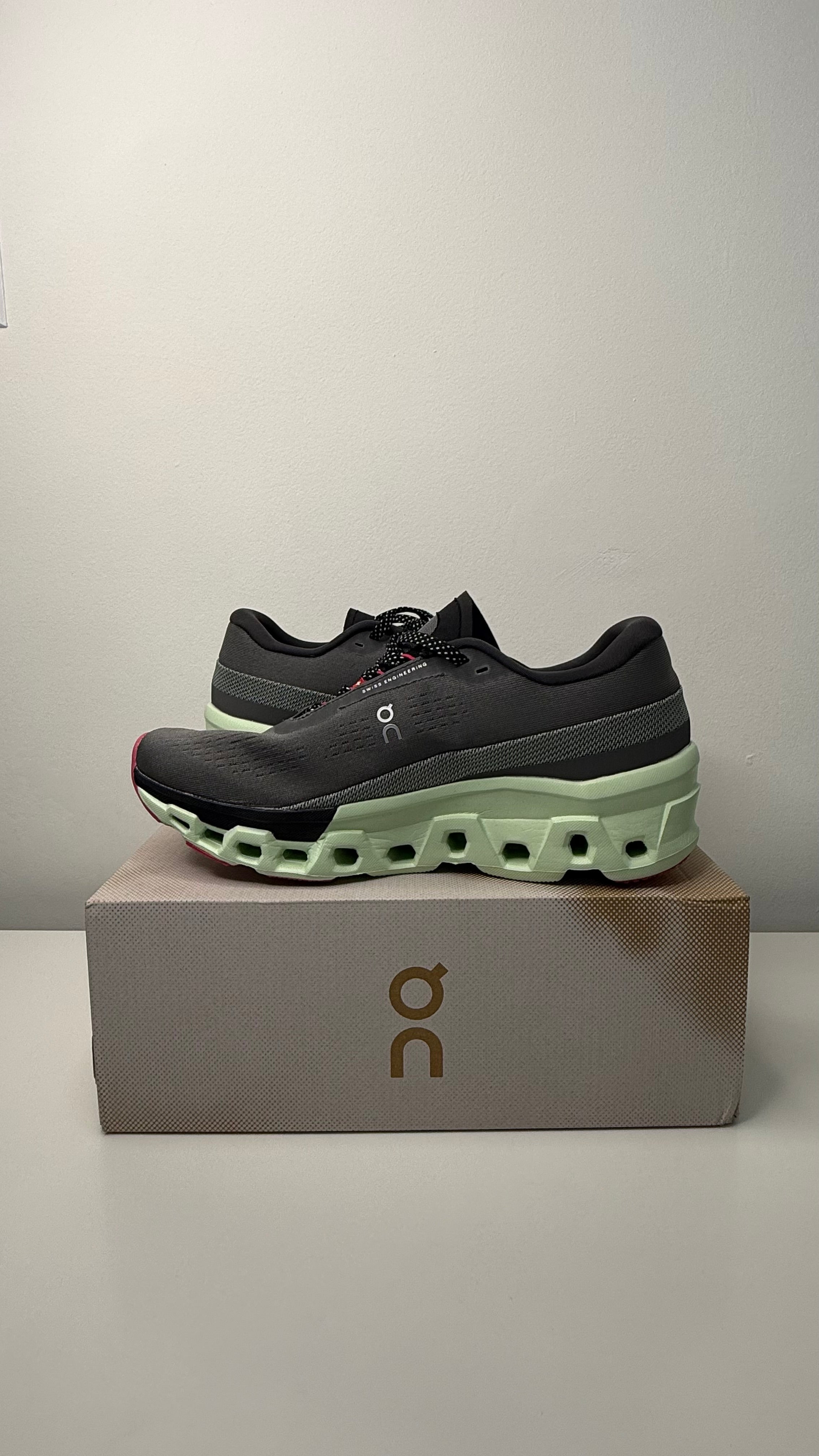 On Running Cloudmonster 2 Asphalt Lima - PRONTA ENTREGA