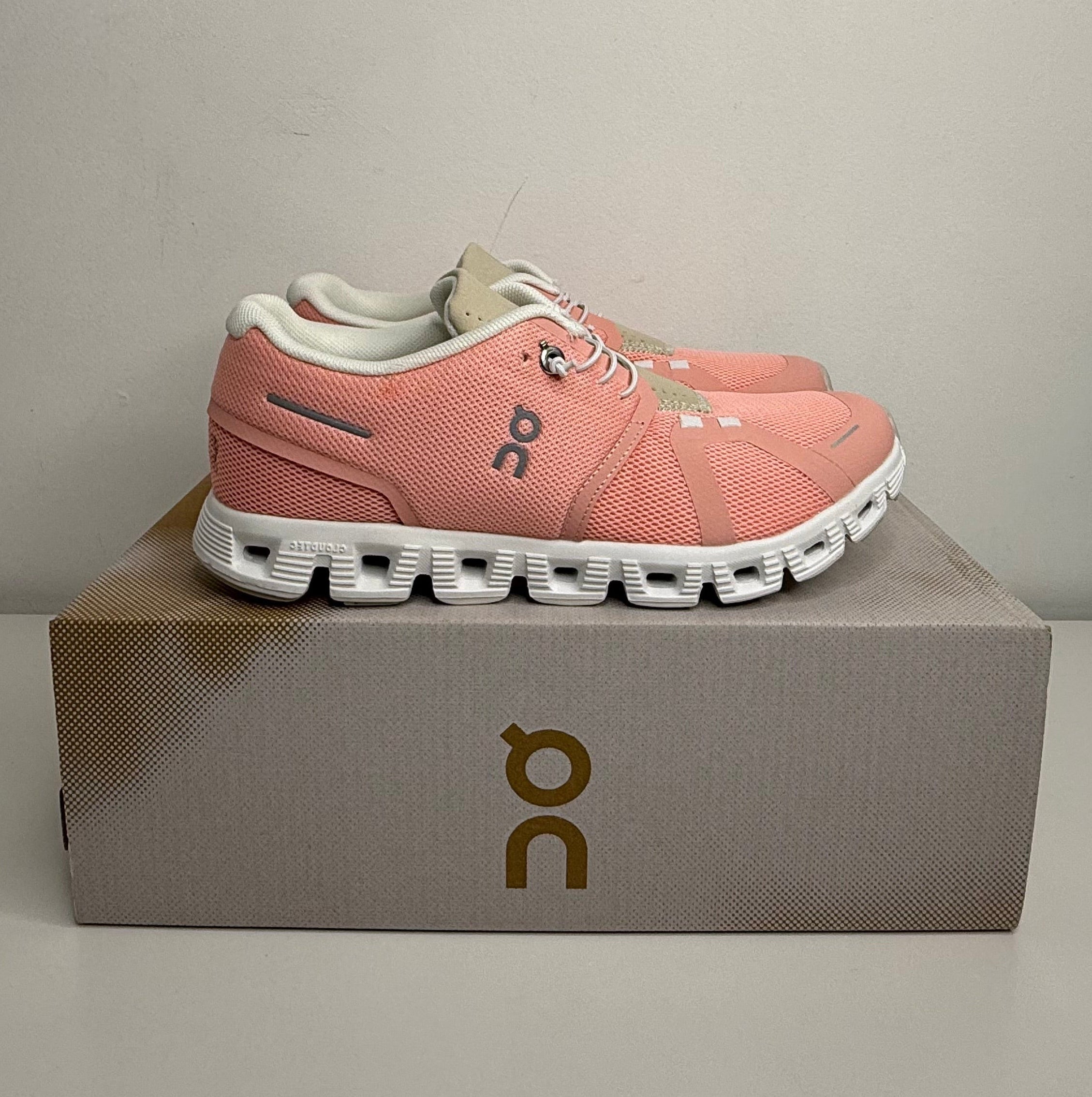 Tênis On Running Cloud 5 - PRONTA ENTREGA