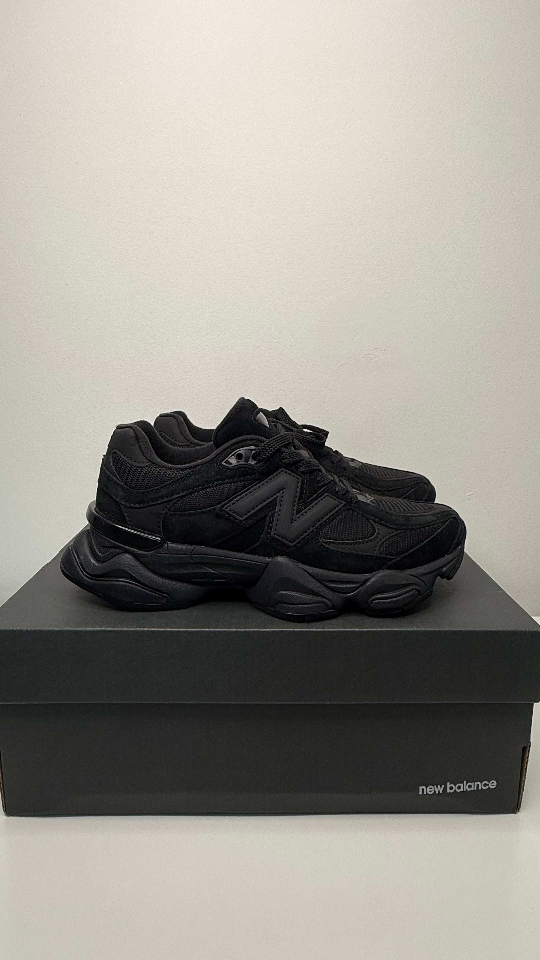 New Balance 9060 Triple Black - PRONTA ENTREGA