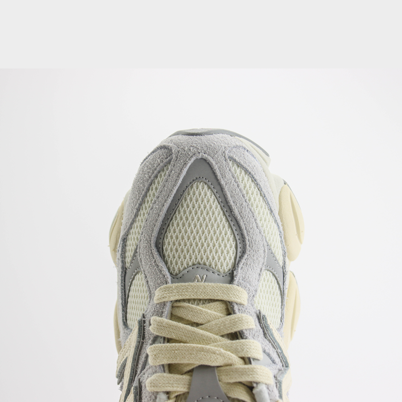 New Balance 9060 Quartz Grey