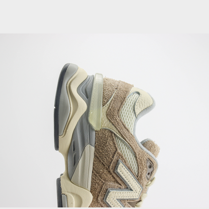 New Balance 9060 Driftwood Stone Pink