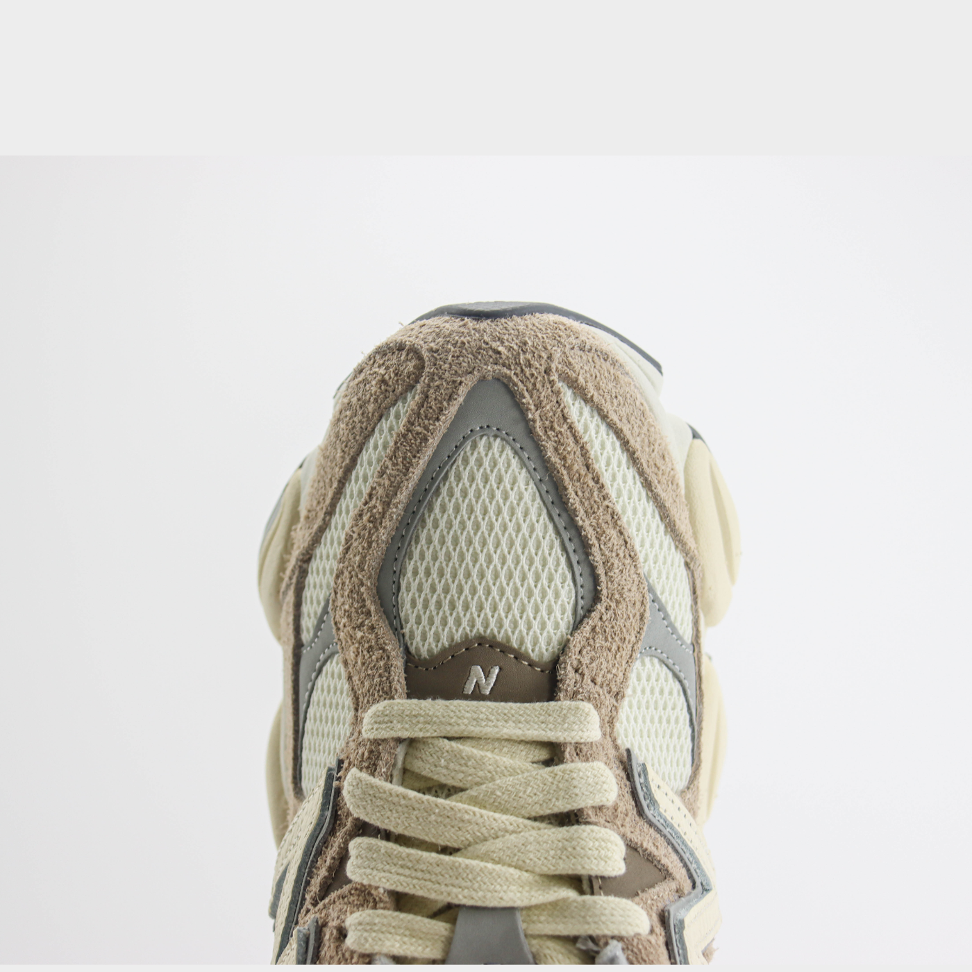 New Balance 9060 Driftwood Stone Pink