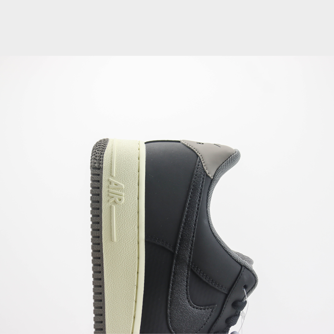 Nike Air Force 1 Low 07 LV8 Black Flat Pewter