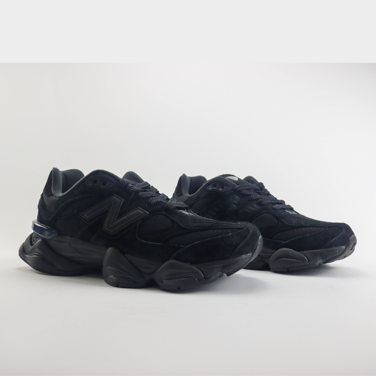 New Balance 9060 Triple Black