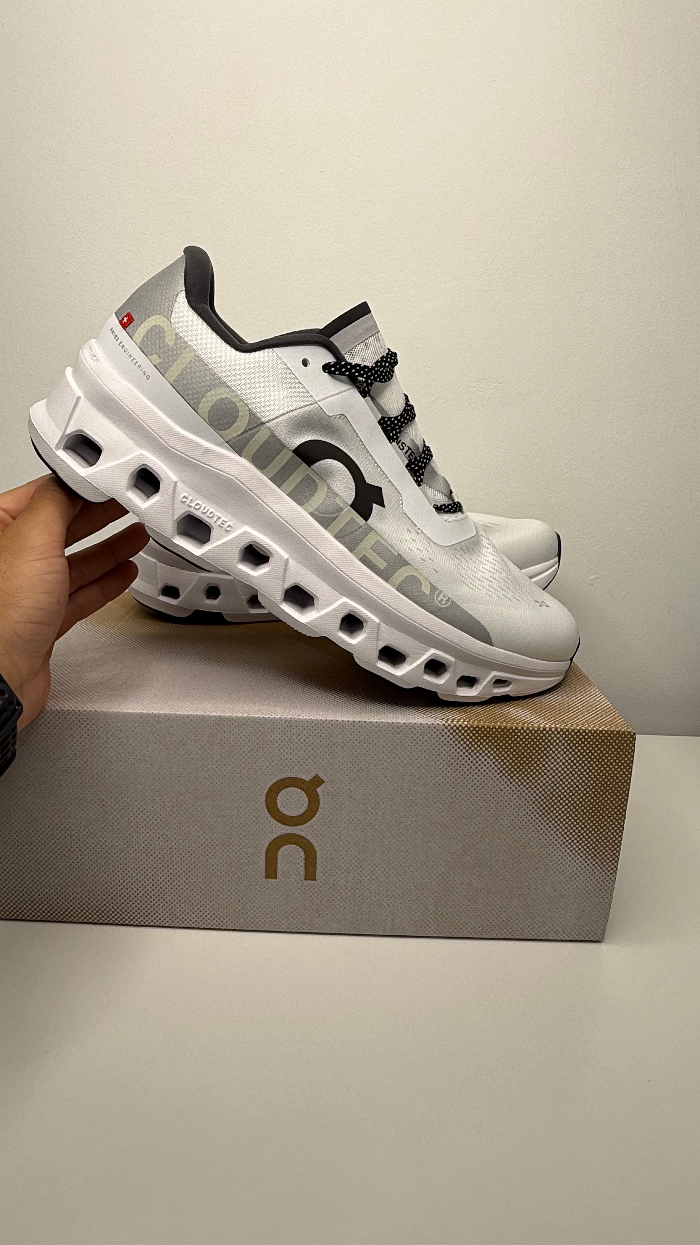 On Running Cloudmonster White - PRONTA ENTREGA
