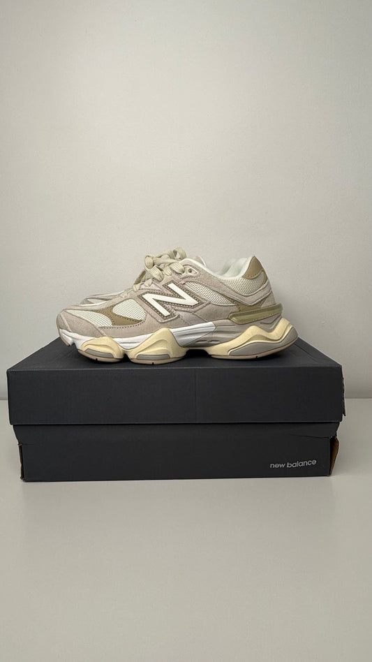 New Balance 9060 Mushroom Brown - PRONTA ENTREGA