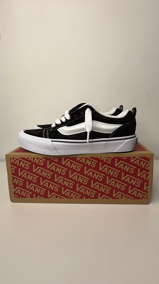 Vans Knu Skool Black White - PRONTA ENTREGA