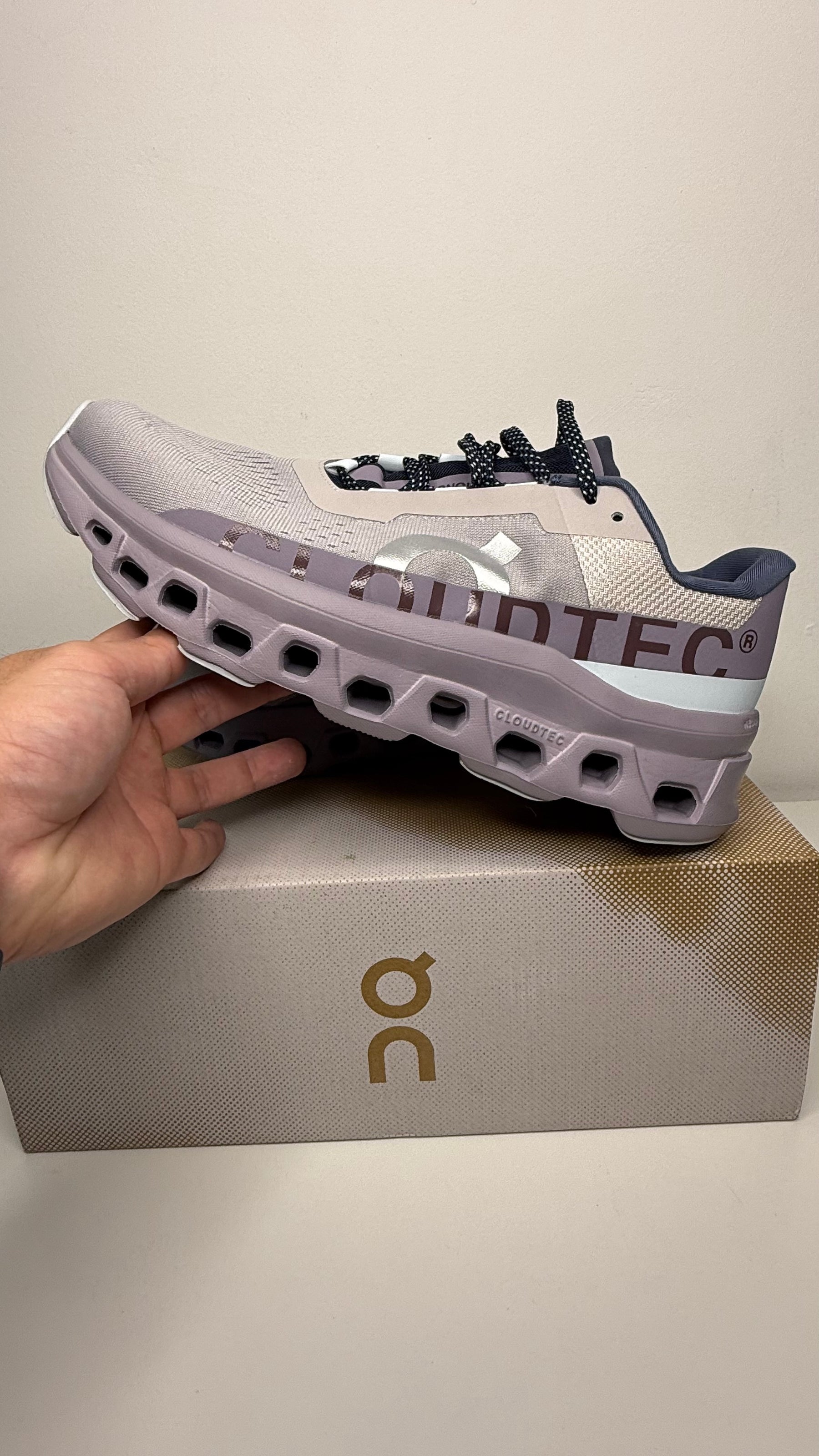 Tênis On Running Cloudmonster - PRONTA ENTREGA