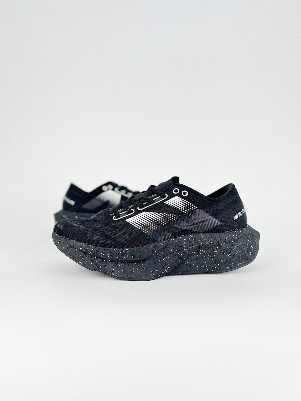 Tênis New Balance Fuelcell Supercomp Elite V4