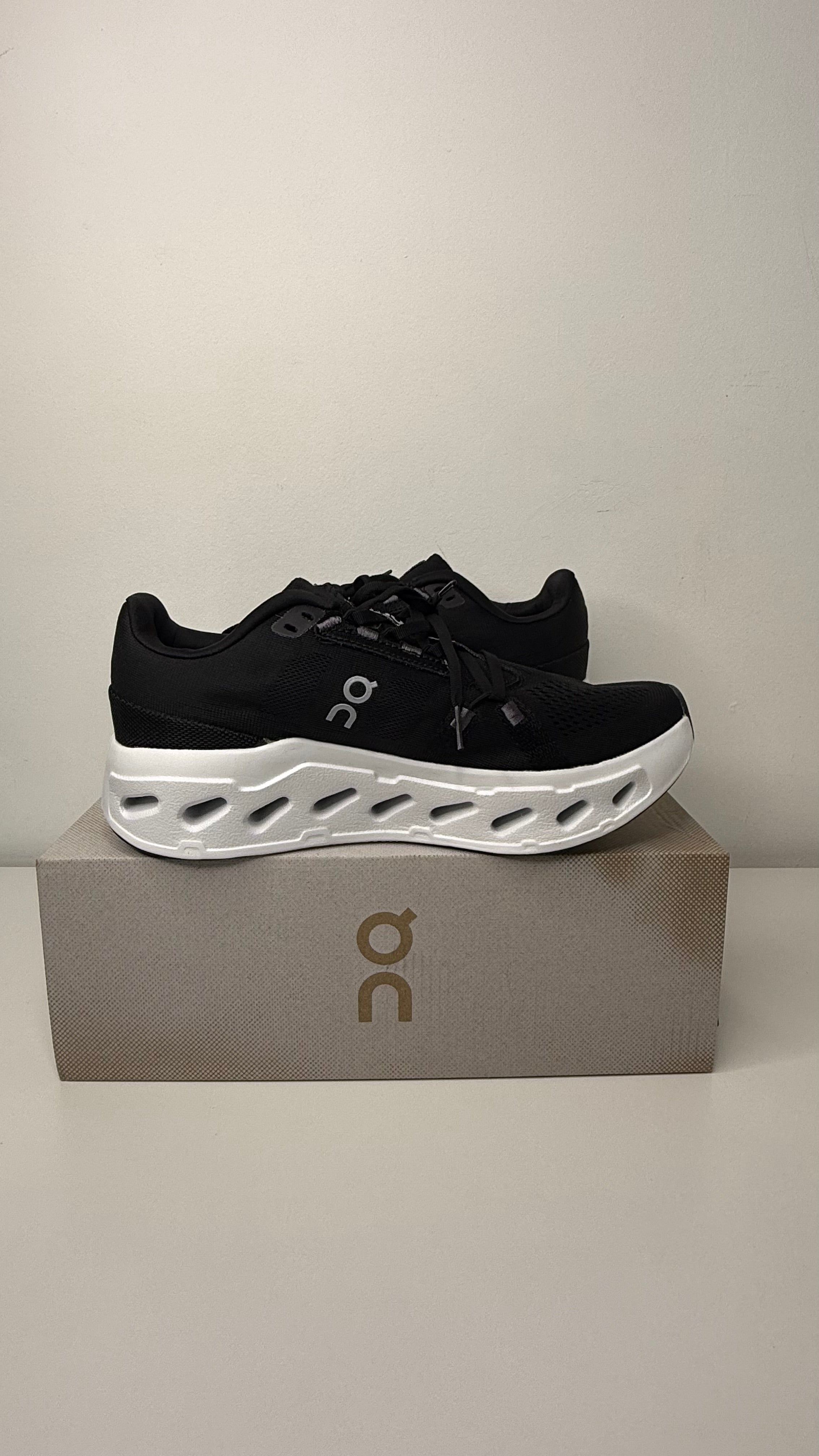 On Running Cloudeclipse Black White - PRONTA ENTREGA