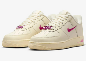 Nike Air Force 1 Low SE Coconut Milk Playful Pink