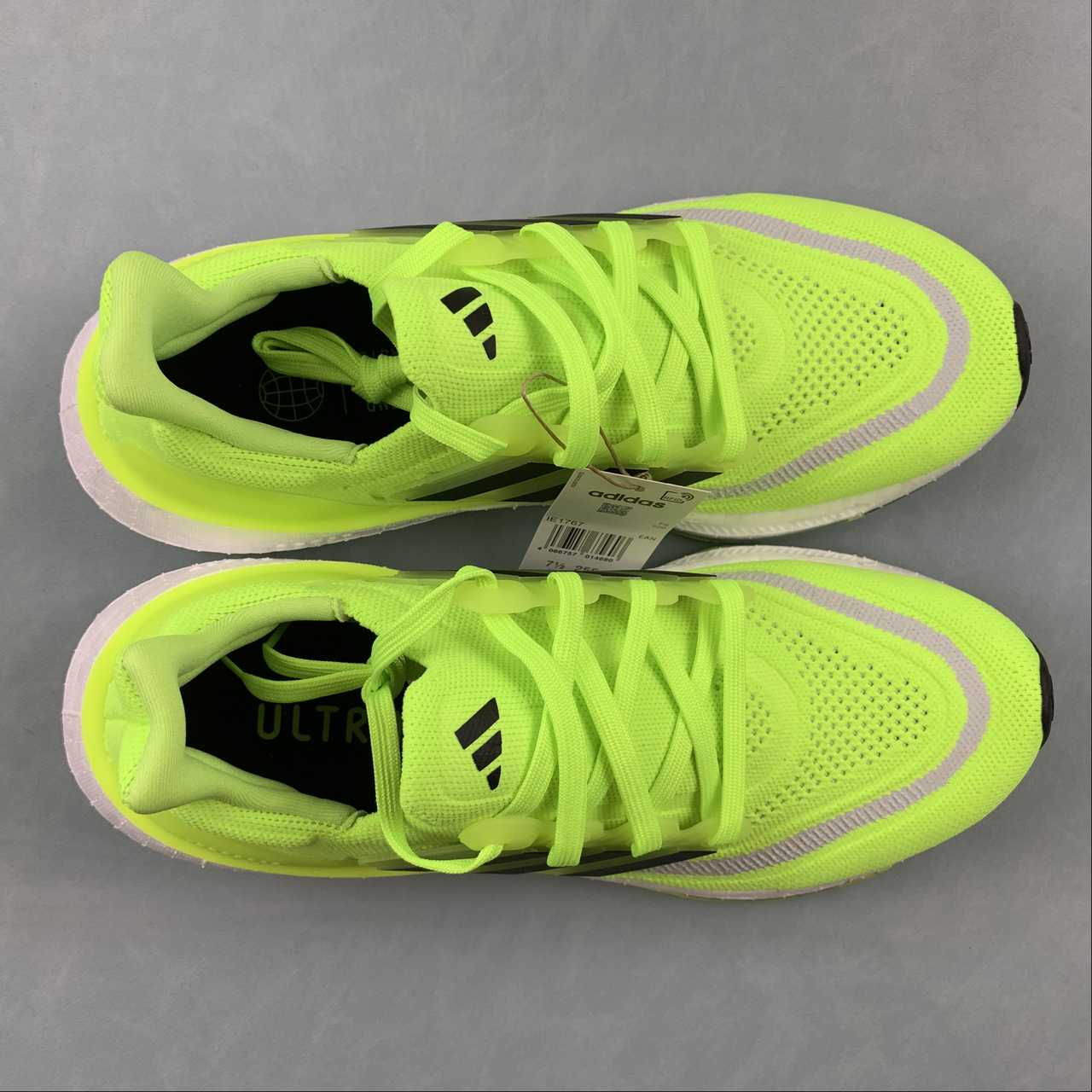 Tênis Adidas UltraBoost Light 23