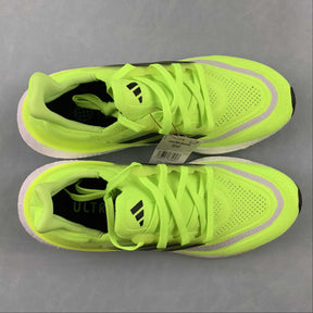 Tênis Adidas UltraBoost Light 23