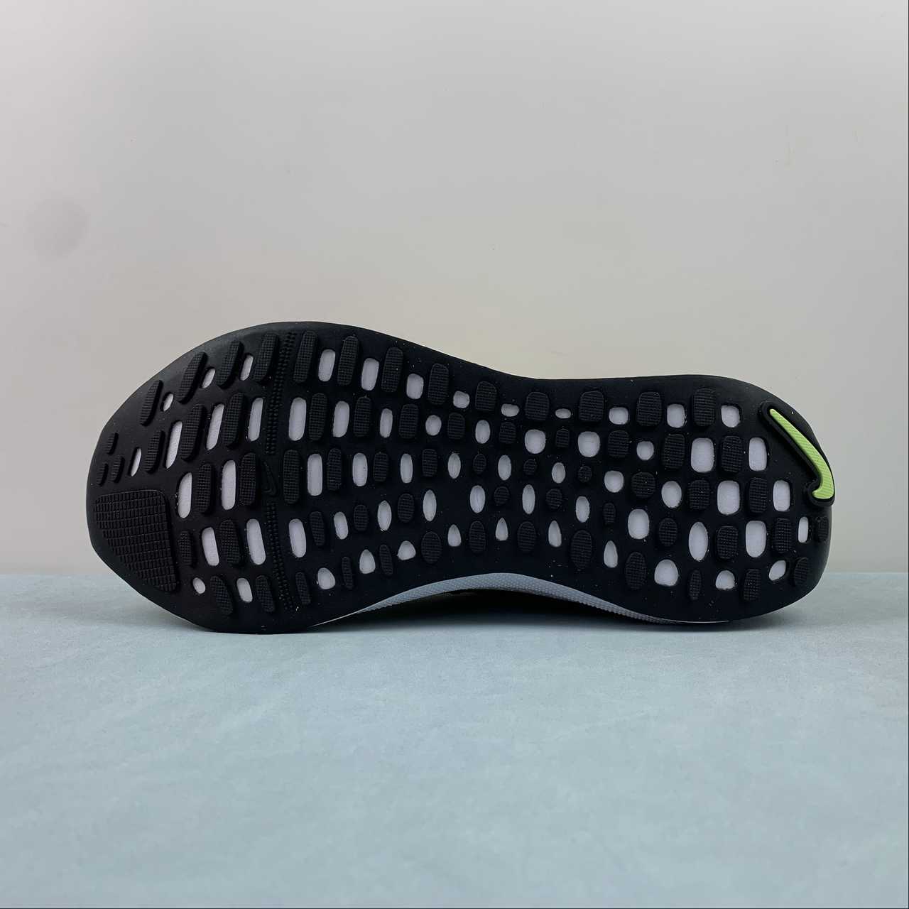 Tênis Nike Infinity Run 4