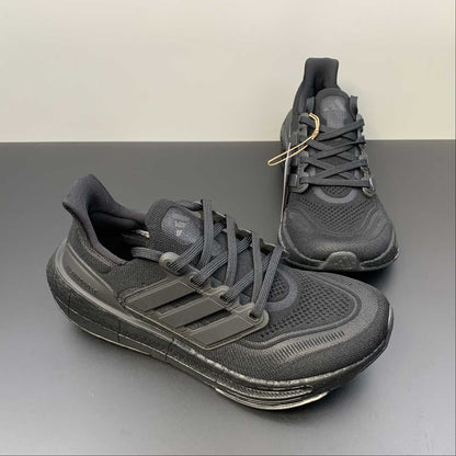 Tênis Adidas UltraBoost Light 23