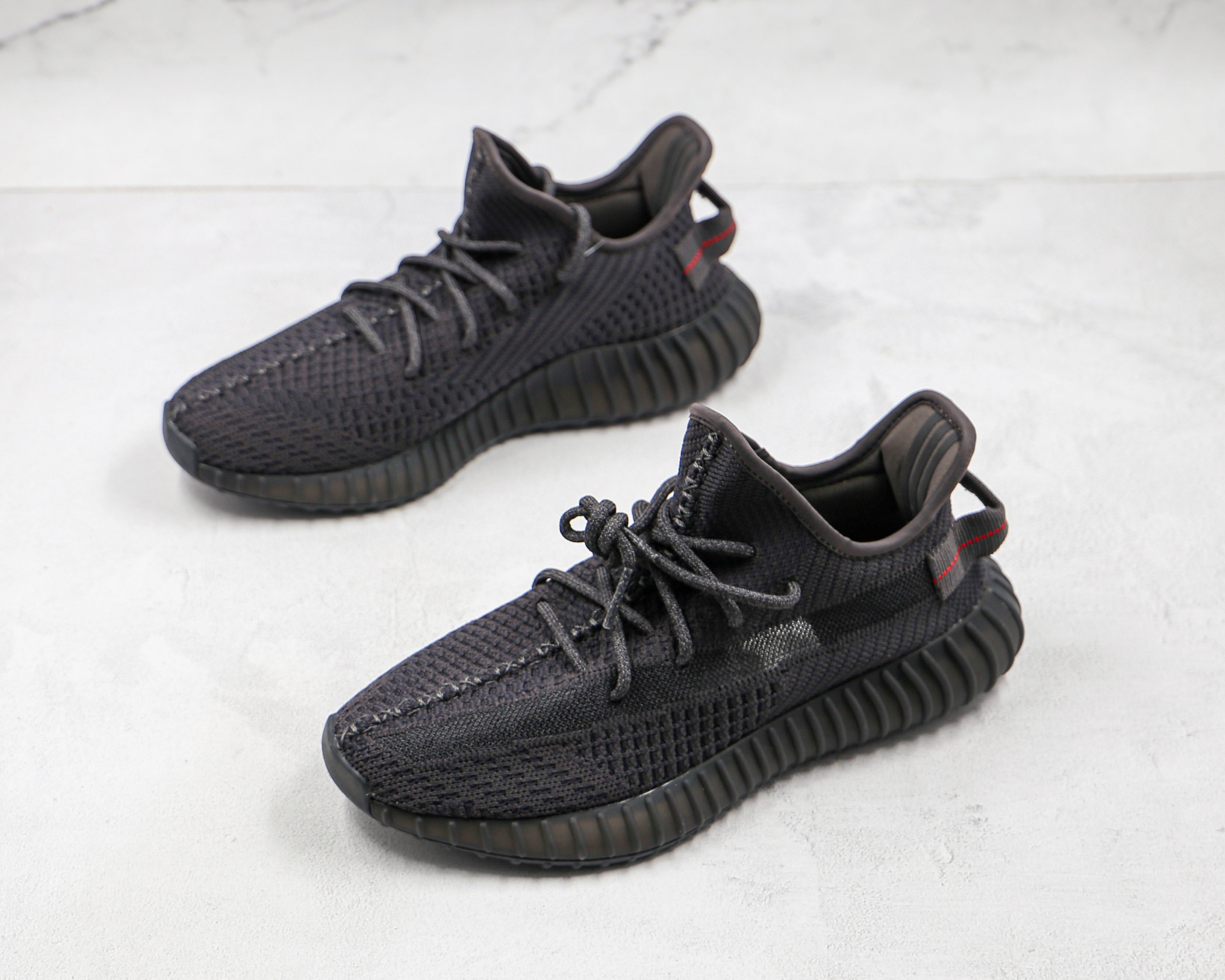 Adidas Yeezy Boost 350 v2 Black