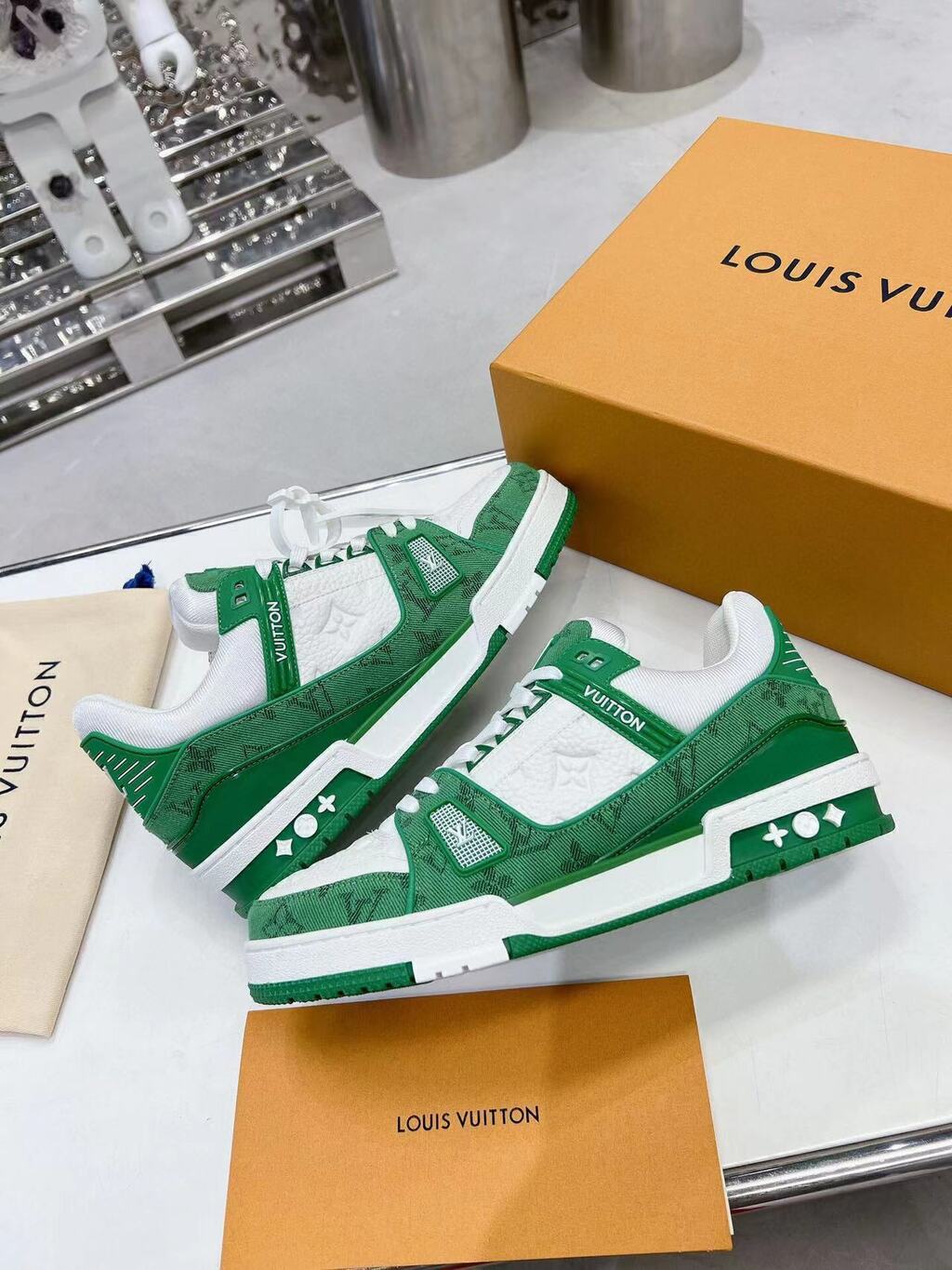 Tênis LV Trainer