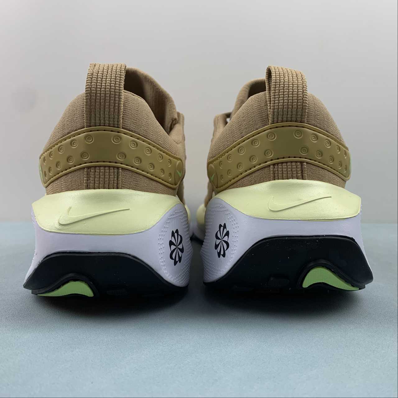 Tênis Nike Infinity Run 4
