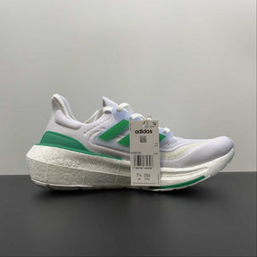 Tênis Adidas UltraBoost Light 23