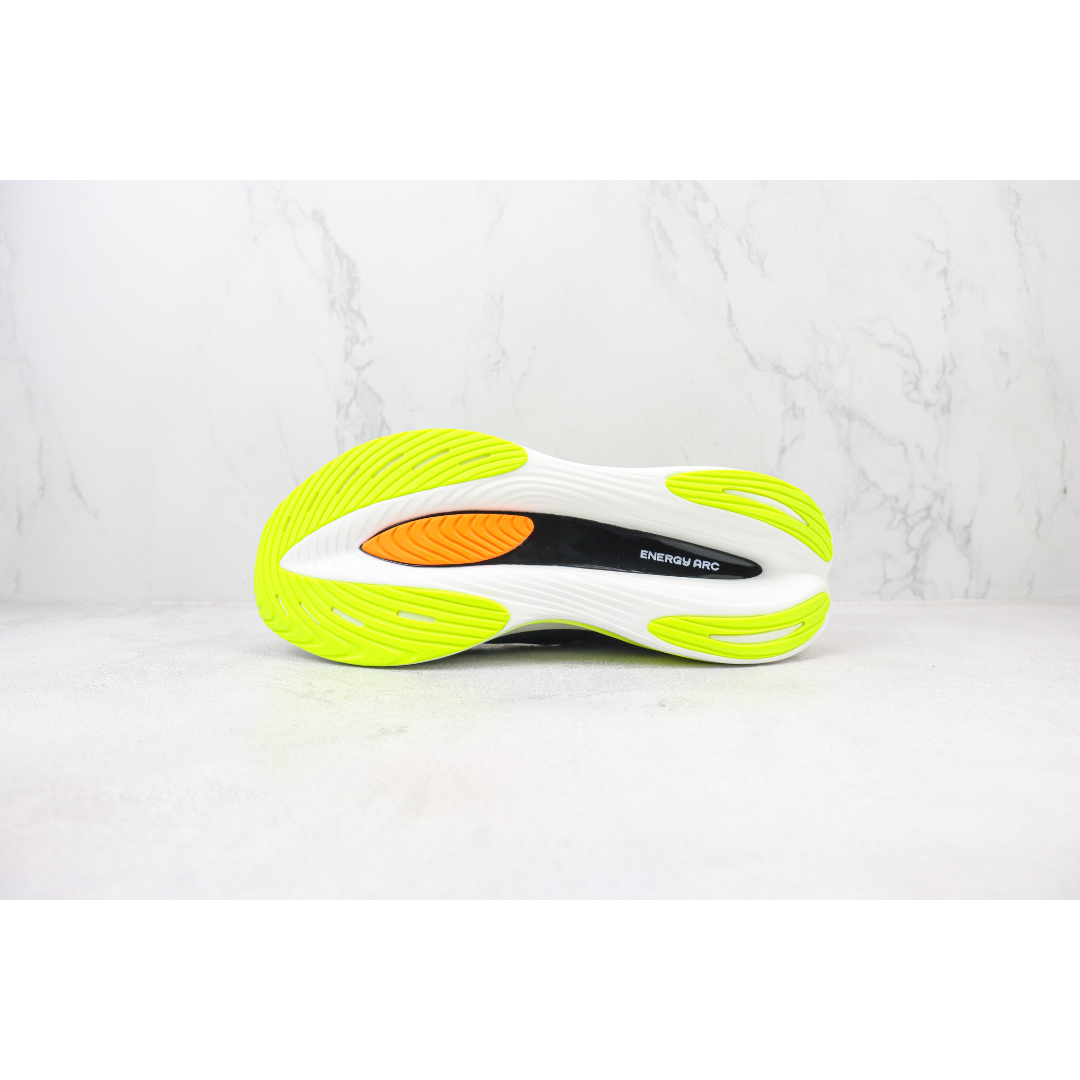 Tênis New Balance Fuelcell Supercomp Elite V3