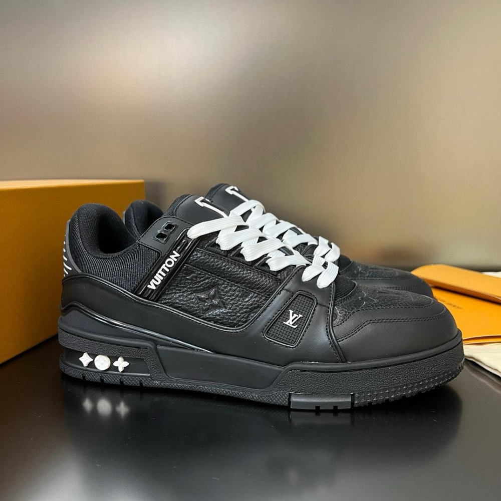 Tênis LV Trainer